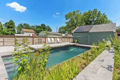 Image de Urban Lakeside Retreat