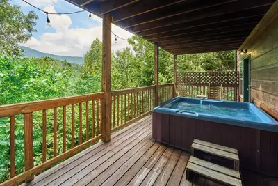 Image de Amazing 2bd Cabin w/ Views! Hot Tub + Pool Access!
