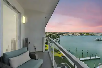 Island Way Luxury Waterfront Condo