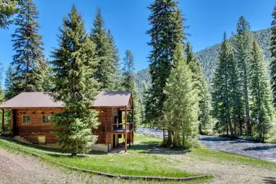 Image de The Blue Bug - Cozy Fishing, Hiking, Skiing, East Fork Bitterroot, Lewis & Clark