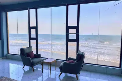 Image de Gold Shore Villa 3-bedroom house with WiFi and Ac in Kokrobite on the Beach
