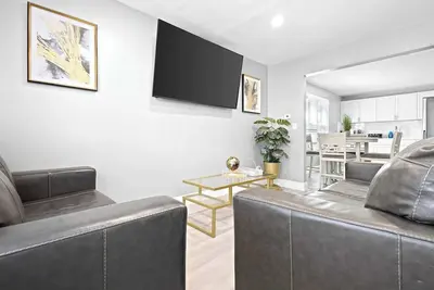 Image de Cozy 4br 2ba House minutes from the falls