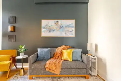 Image de Bright & Stylish Brownstone Retreat Mins from Nyc
