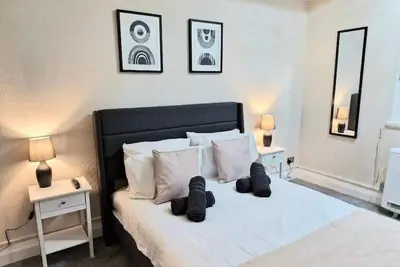 Image de Cosy 2 bed with Terrace | City Centre | Book Now!