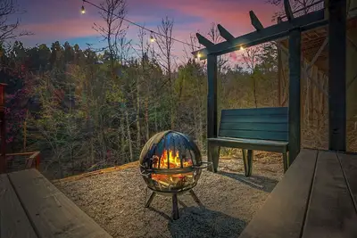 Image de Smokies Getaway! Movie Theatre! 5min to Pf!