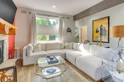 Image de 8 Mi to Copper Mtn: Frisco Home w/ Shuttle Access