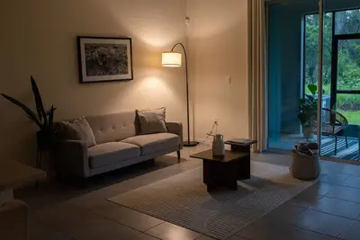 Image de Welcome to South Shore Suites, Your Serene Getaway!