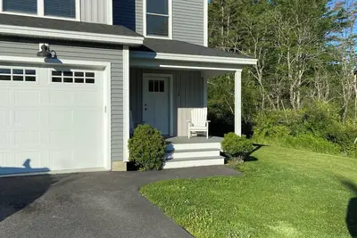 Image de Charming 3-bedroom 3-bath condo with WiFi, in quaint Yarmouth