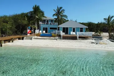 Image de One Bedroom Beach Front Villa - Calm Waters Villas