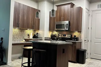 Image de 2-bedroom apartment in lovely Atlanta with fitness room, WiFi, Ac