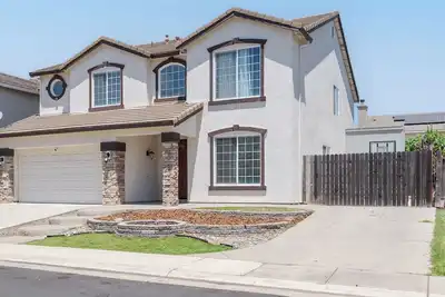 Image de Ev Fast Charger 5bd Amazing Home