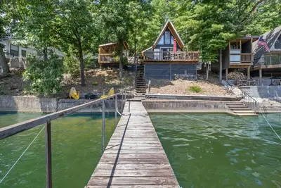 Image de Pet Friendly A Frame w/ Private Dock, Kayak & Great Lake Views