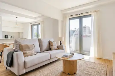 Image de Blueground | Alvalade, balcony, nr Campo Grande