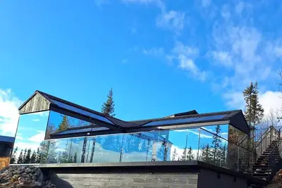 Image de Fela Mirror Cabin - Scenic Glass Retreat at 1000 Meters in Valdres