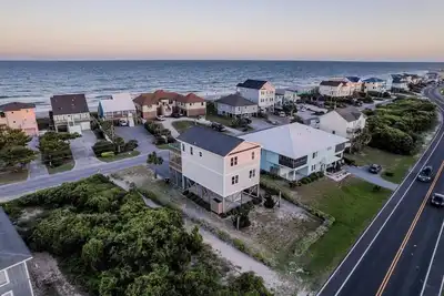 Image de The Guest Nest~Steps to Beach