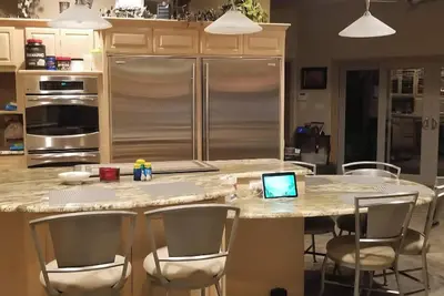 Image de Mountain views w/ backyard trail access!