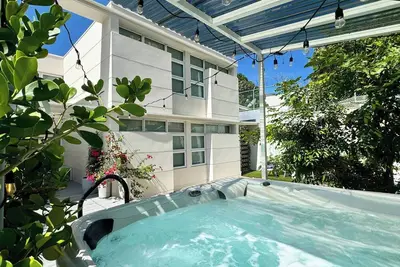 Image de Condado Laguna Villa 1 | Spa | 6 Bd 3Ba Generator