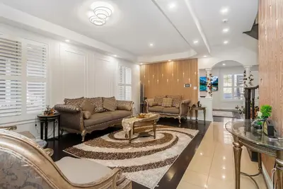 Image de Excellent Luxury Living