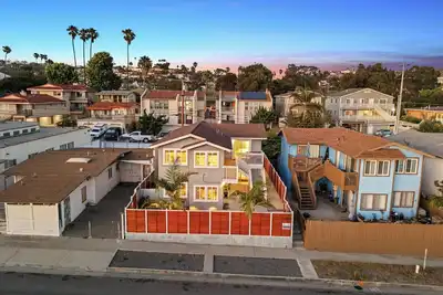 Image de Modern San Clemente Duplex | 2 Units w/ Ocean Views, Walk to Trestles Beach