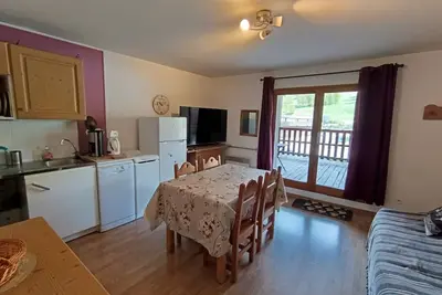 Image de Appartement chaleureux avec terrasse sud, animaux admis, proche pistes