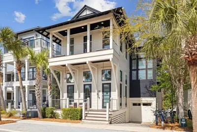 Image de Seacrest! Steps to Pools, Town, & Beach! 4 Bikes Included!
