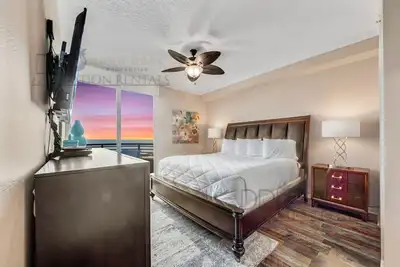 Image de Ocean Club 1607 Enjoy panoramic views of the Gulf!