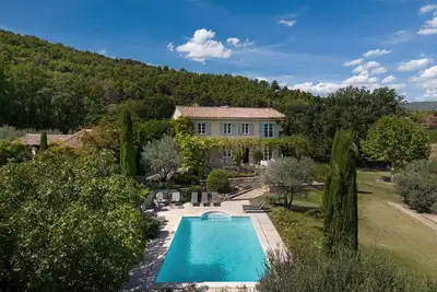 Image de Romantic Villa Set in Olive Grove with Pool, WiFi and Ac in St Saturnin Les Apt