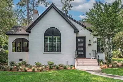 Image de Downtown 3 Bedroom House Charmer Convenient to Everything and a Great Value Too!