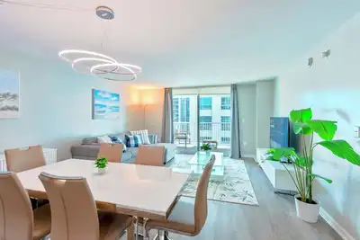 Image de Modern Brickell Condo w/ Pool