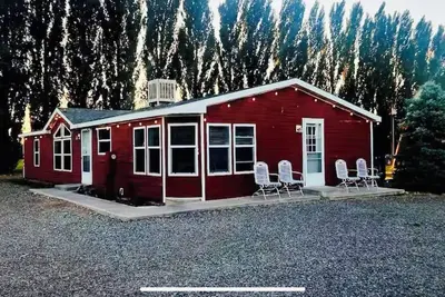 Image de Beautiful Remote House in Olathe apart of Wedding Venue Location