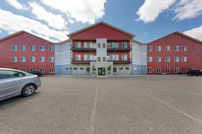 Image de Charming 2-bedroom/2 bath apartment with spa & fitness room amenities in Mankato