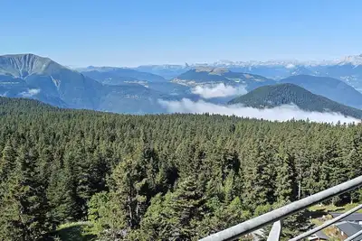 Image de charmant appartement 6 couchages a 100m des pistes avec piscine et superbe vue