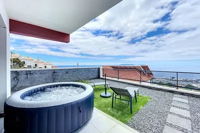 Image de Blue Outlook View by Atlantic Holiday
