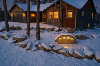 Image de Cabin · Hot Tub · Arcade · Trails · Sleeps 16
