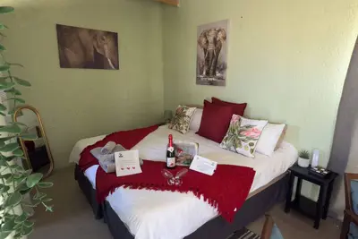 Image de 100% Green Eco with solar Brandberg view and stargazing, cottage nestled in Uis.