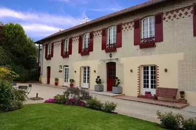 Image de Chambre d'hôtes \"Les Volets Rouges\"
