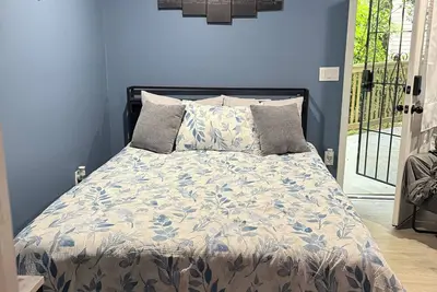 Image de The Refresh Room—Your Oasis Away from Home!