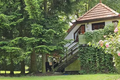 Image de Cozy vacation apartment in the middle of nature, with terrace and barbecue area