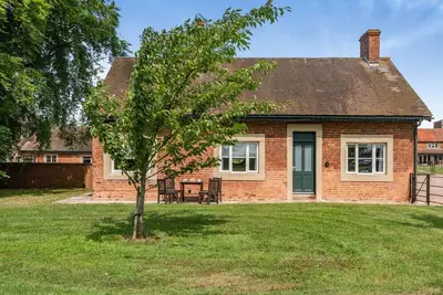 Image de The Bungalow - Deux Chambres Maison, Couchages 4