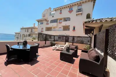 Image de Apartment in Estepona Cristo Beach with large terrace, sea views over Gibraltar