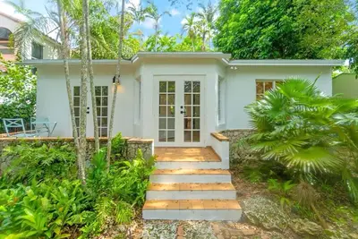 Image de El Prado’s Getaway. Charming 2b 1b retreat in upscale Coconut Grove