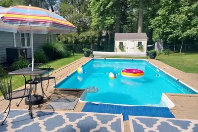 Image de Large 4 bedroom - Pool - Fire Pit