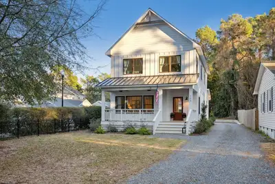 Image de Southern Pines Stunner - secret reading nook! Walkable to Downtown