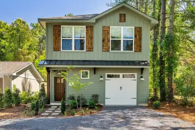 Image de The Fox Downtown-outdoor playhouse & indoor gym! Walking distance to downtown