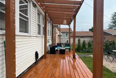 Image de Fabulous 3-bedroom apartment with Ac in Chicago close midway airport