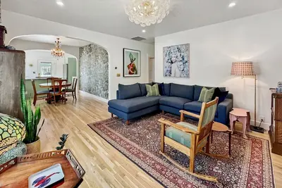 Image de Charming 2-Br, Near Hyde Park, Cozy Fire Bowl
