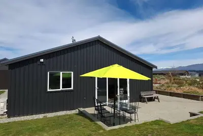 Image de House in Lake Hawea, perfect for couples and families - short walk to the Lake.