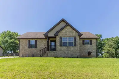 Image de Charming 3-bedroom house in quaint Cross Plains. A peaceful retreat for friends.