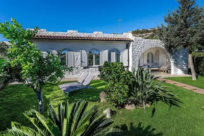 Image de Villa 'Donatella' avec Terrasse Privée, Wi-Fi et Climatisation
