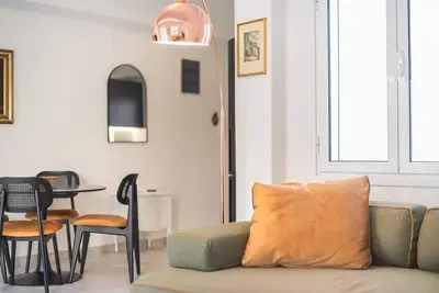 Image de Huge Balcony Bright and Peaceful Penthouse In Vibrant Centric Neighborhood